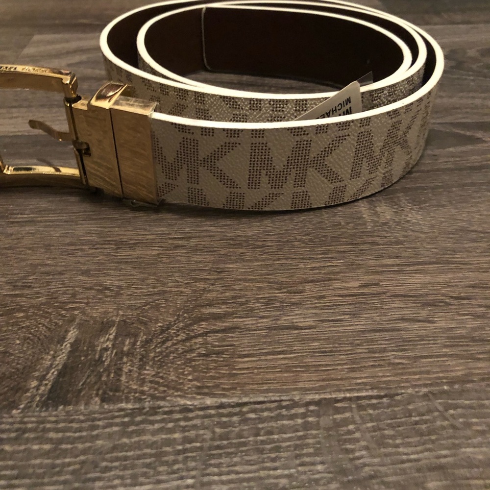 New Micheal Kor Belt oringinally$50 now 25